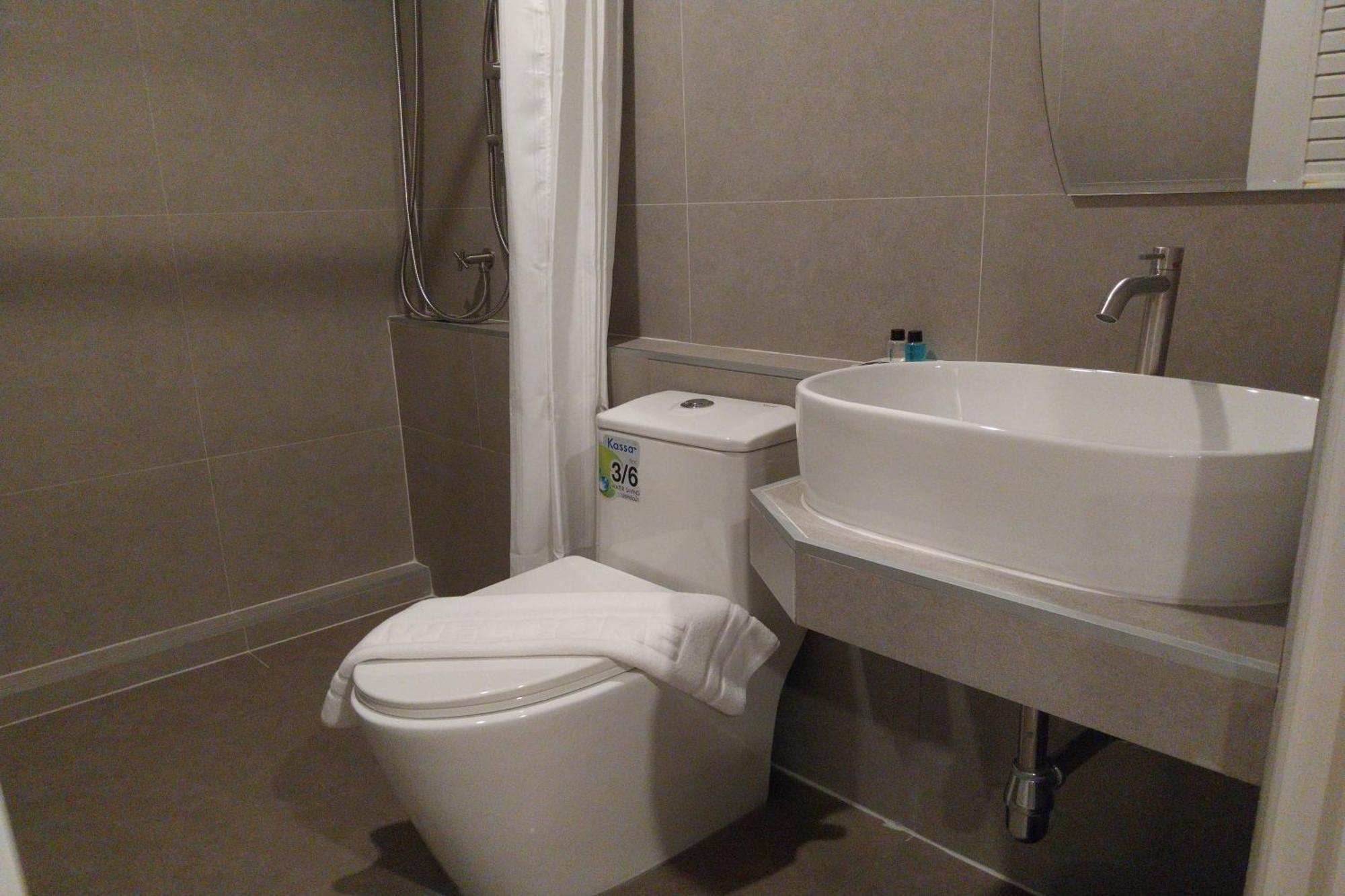 Ployburi Boutique Hotel Chanthaburi Exterior foto